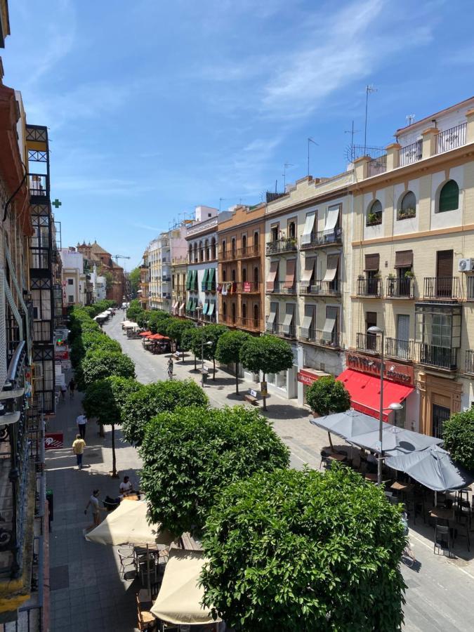 Quattro Puente De Triana Apartment Seville Exterior photo